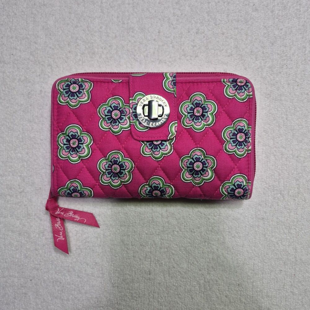 Vera Bradley turnlock wallet in Pink Swirls